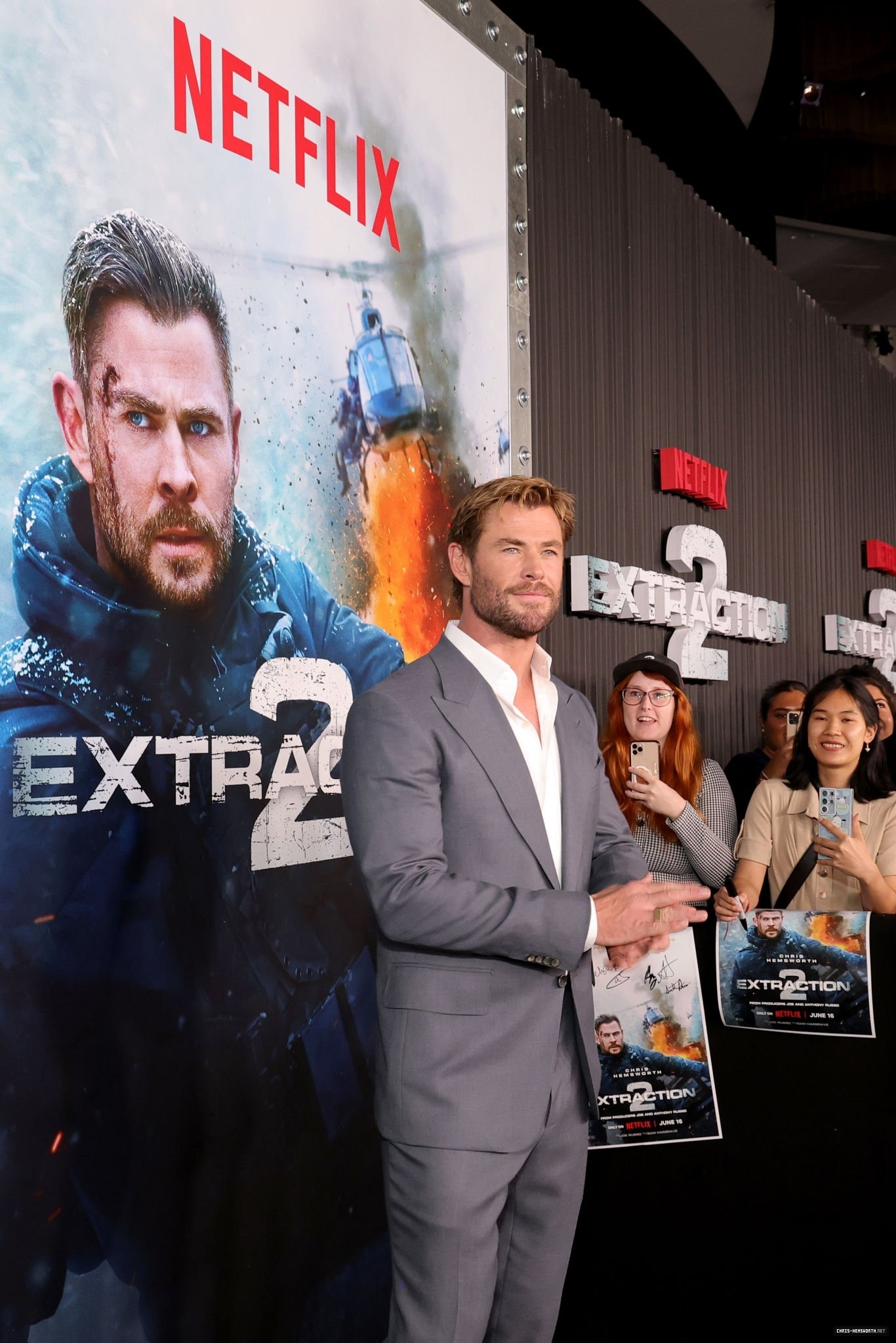 extraction2newyorkpremiere31.jpg